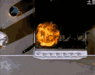 1670812703113329.gif 8888.gif